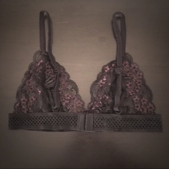 UO Out From Under Esmeralda Lace Triangle Bra 🖤💜 - Picture 3 of 7